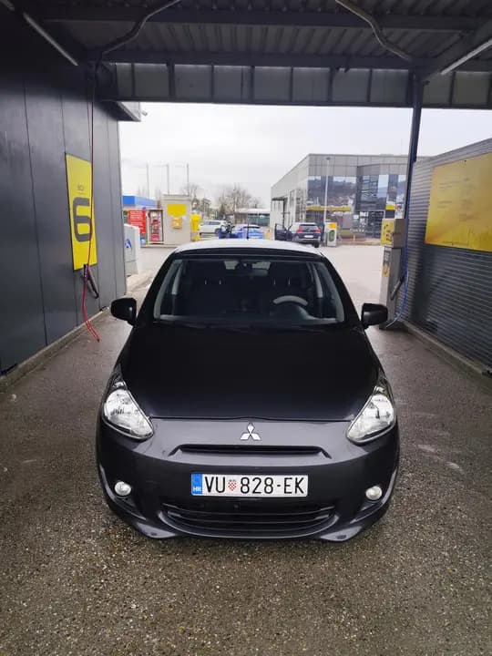 Mitsubishi Space Star 1.0, hatchbach