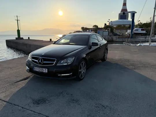 Mercedes c-coupe 220CDI AMG-line edition 1 *150.000km !!*