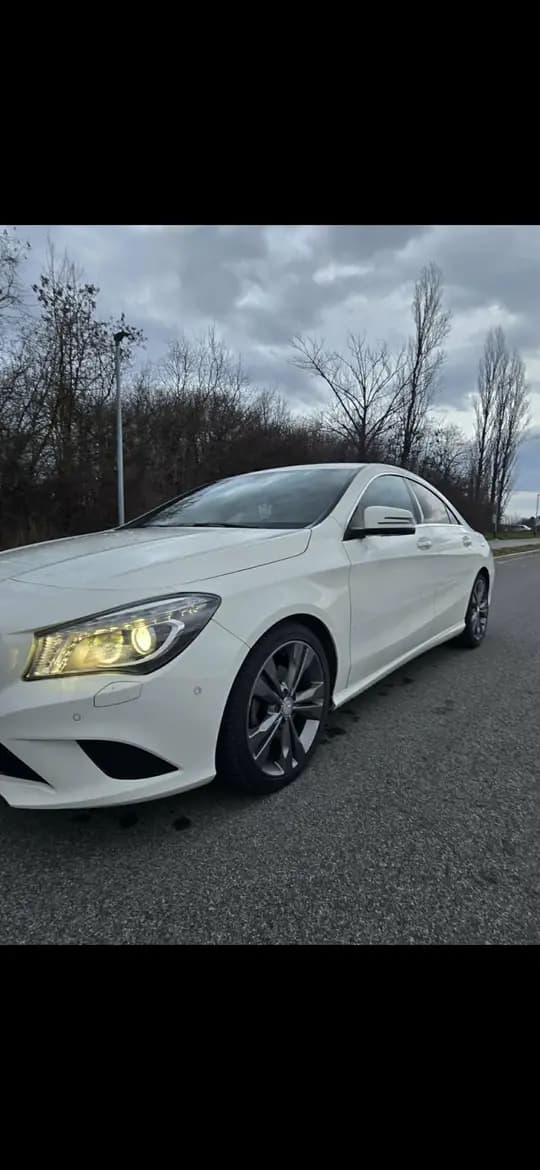 Mercedes benz cla220