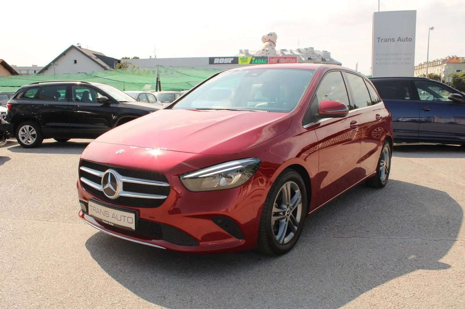 Mercedes-Benz B 180