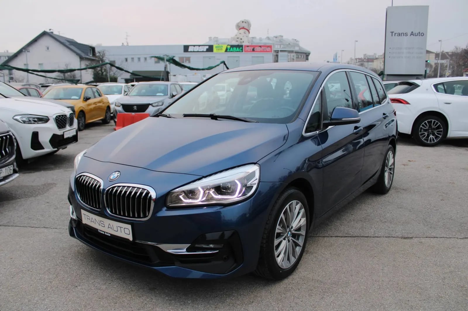BMW 218