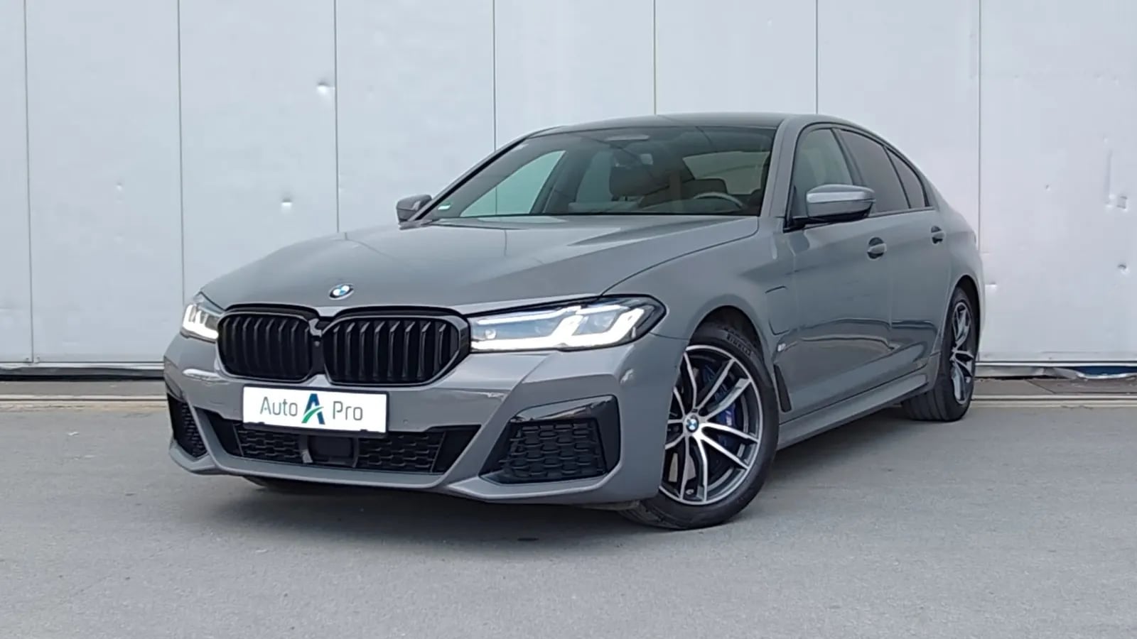 BMW 545
