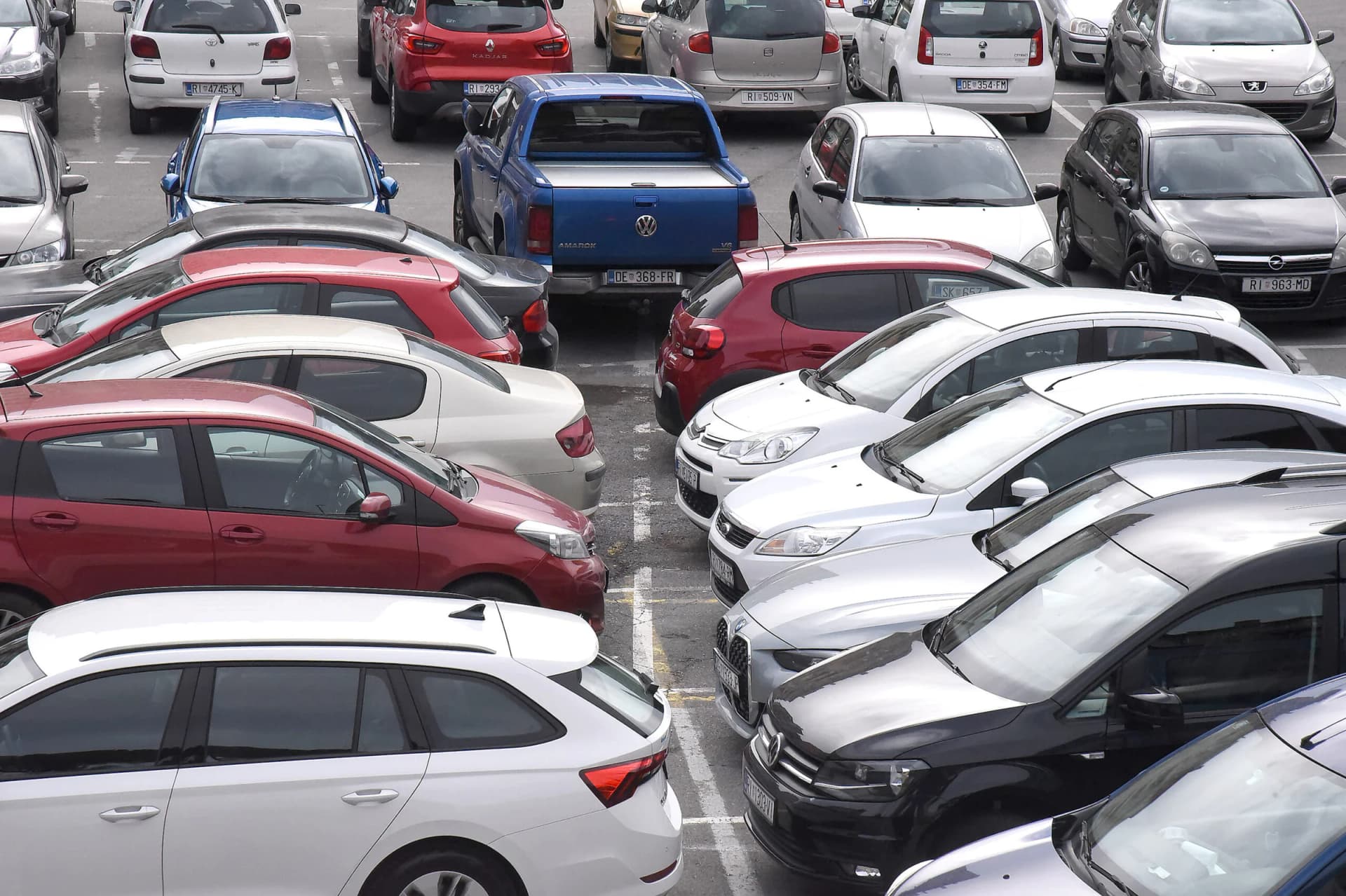 Dugo stajanje automobila: Potencijalni problemi i troškovi