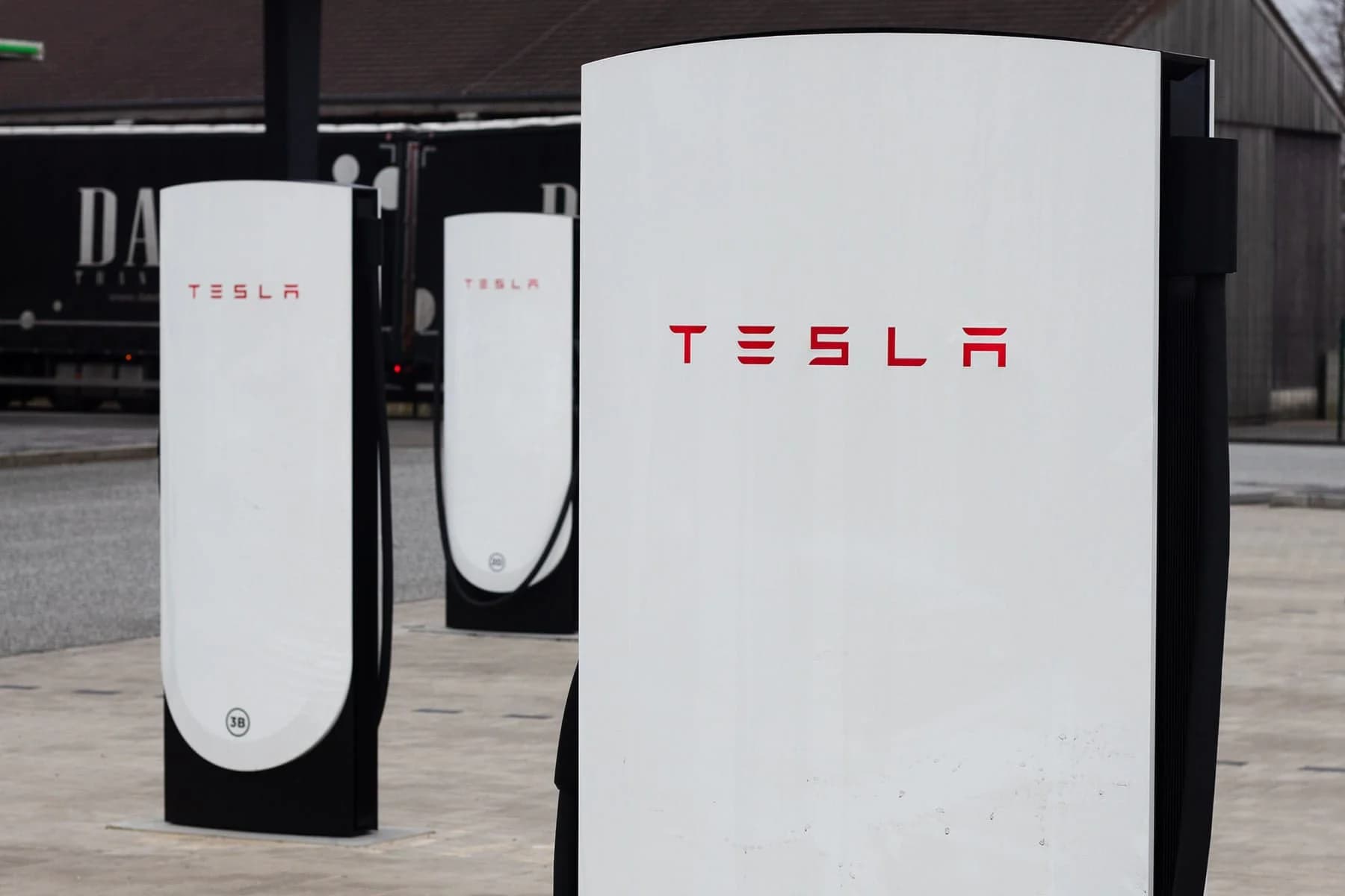Last Mile Solutions omogućuje pristup Tesla Supercharger mreži
