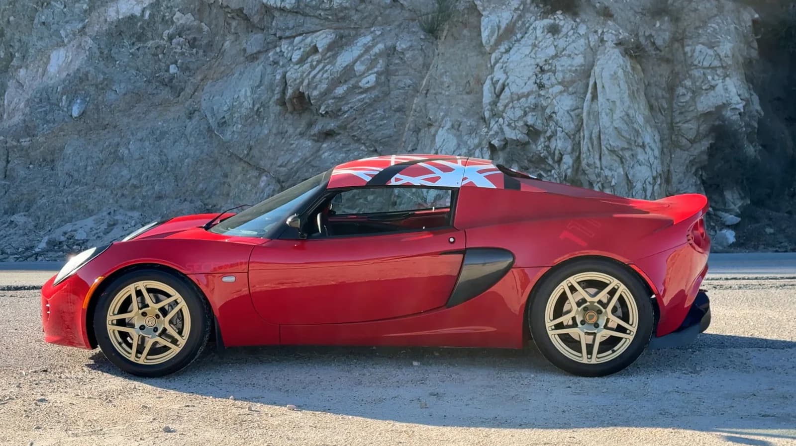 Lotus Elise 111RS: Modernizirana legenda za ljubitelje čiste vožnje