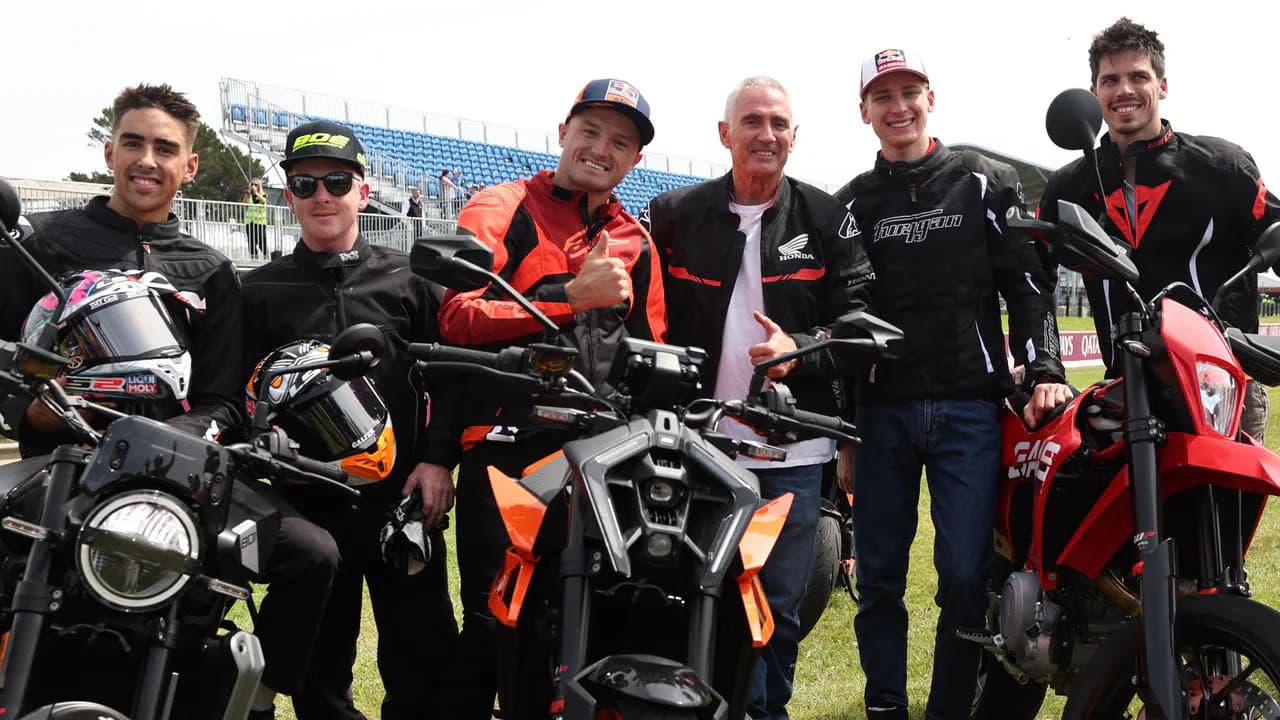 Mick Doohan podržava mladog australskog vozača u povratku na MotoGP scenu