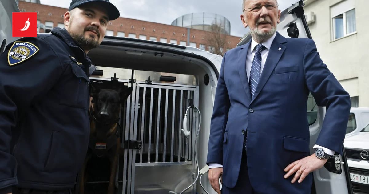 Ministar Božinović predao nova vozila Protueksplozijskoj službi, istaknuo značaj opremanja
