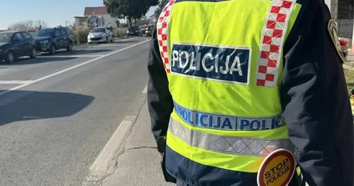 Vozač autobusa u Pleternici upravljao s isteklim rokom registracije i osiguranja