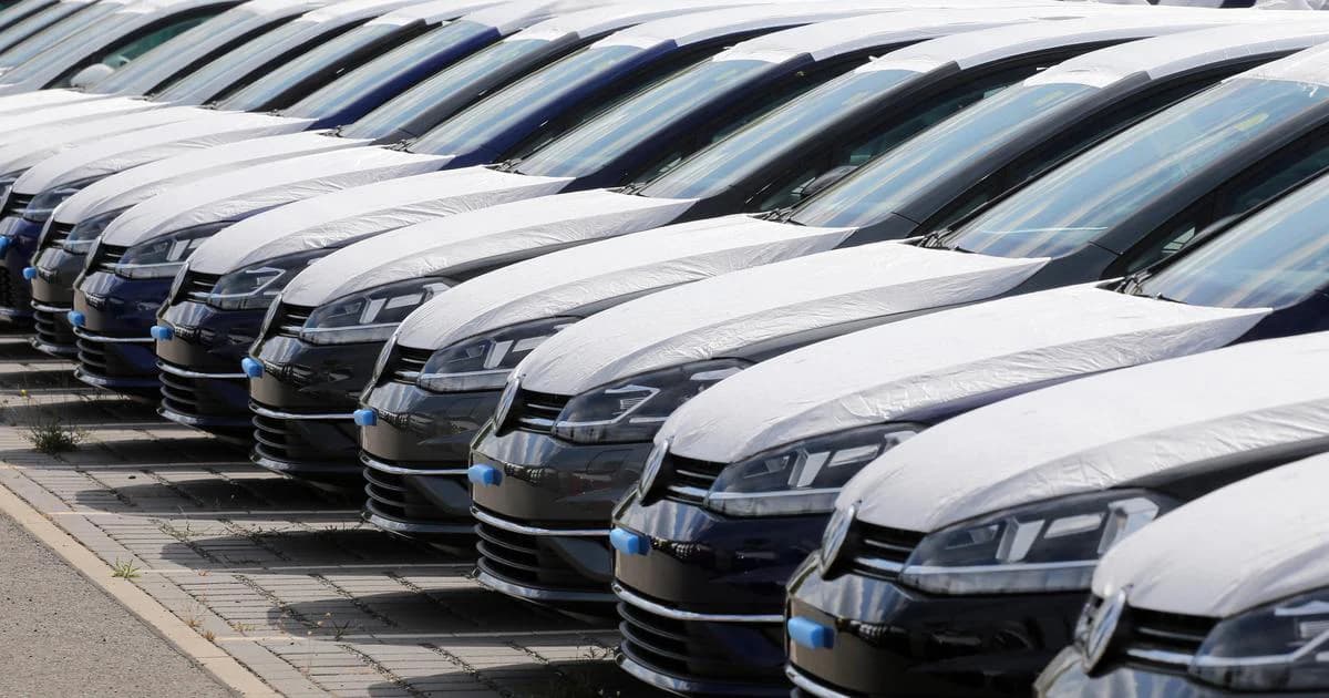 Automobil vas i parkiran stoji preko 4.000 eura godišnje