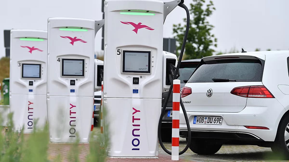 Europske zemlje pojačavaju poticaje za električne automobile usred energetske krize
