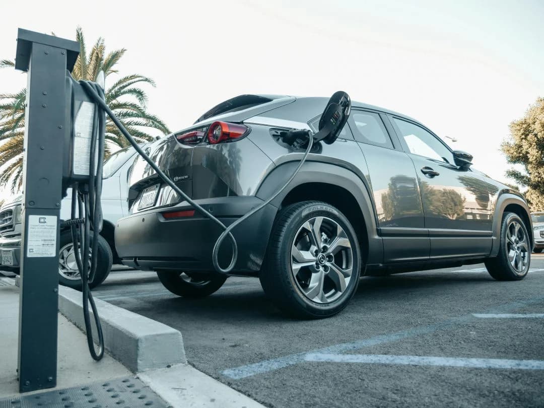 Kineska automobilska industrija: Novi fokus na umjetnu inteligenciju mijenja globalnu utrku
