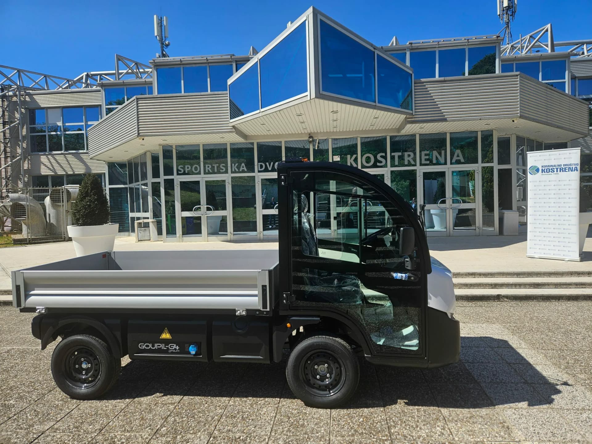 Kostrena unapređuje komunalne usluge novim električnim vozilom