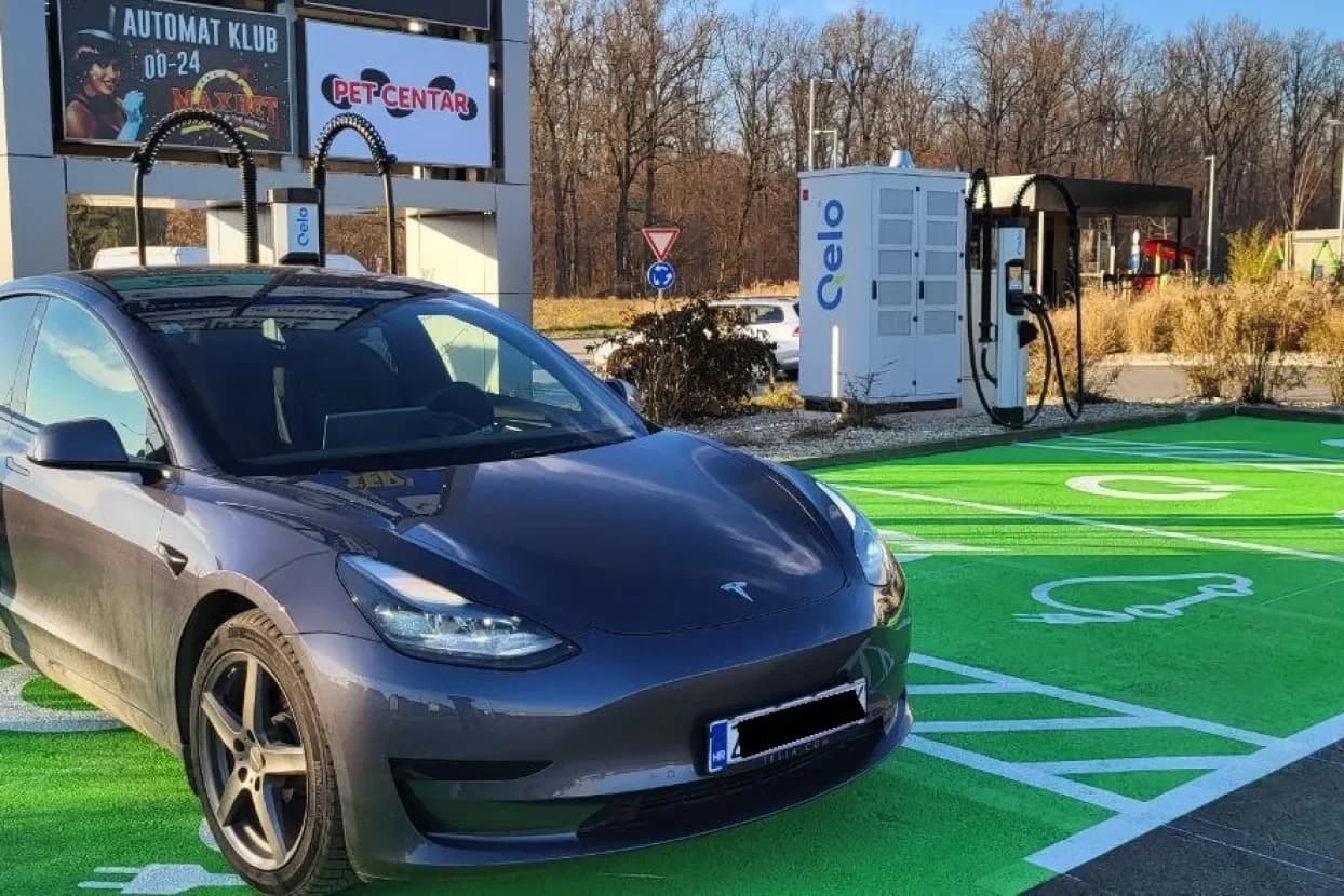 Qelo pokreće novi krug ulaganja za širenje mreže brzih punionica