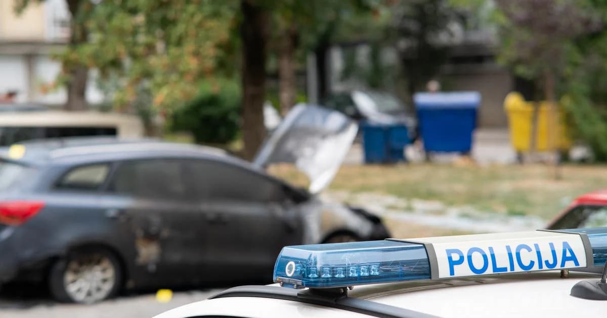 Drama u Dalmaciji: Nakon svađe zapalio automobil, ali se onda uplašio i sam ugasio požar
