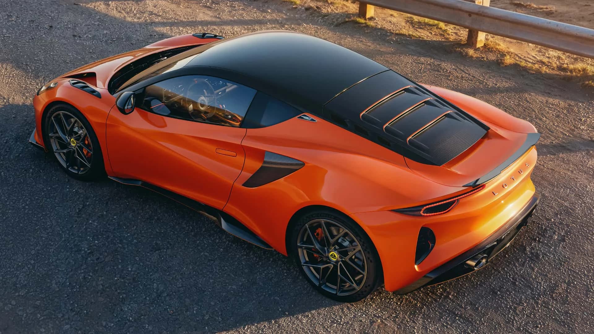 Lotus mijenja strategiju: povratak benzinskim motorima s novim V6 i V8 jedinicama