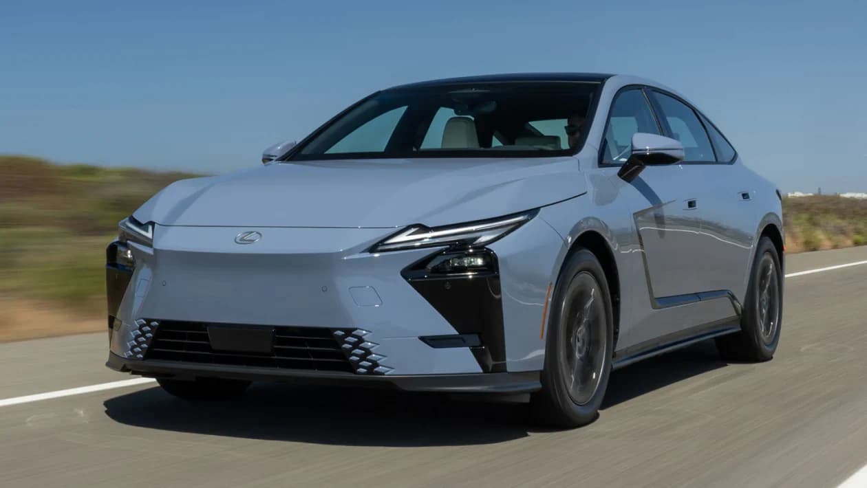 Novi Lexus ES 2026: Električni predstavnik koji ne doseže razinu BMW-a i5