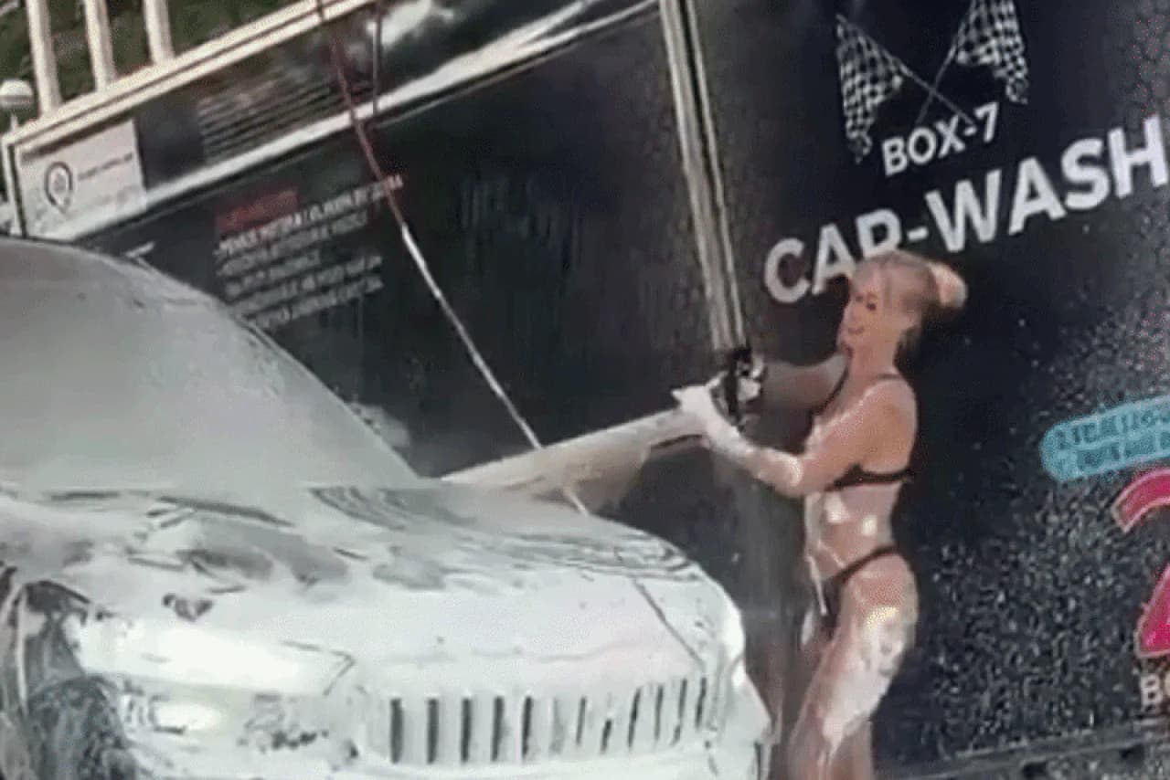 Djevojke u Imotskom izazvale rasprave pranjem automobila: video pogledalo tisuće
