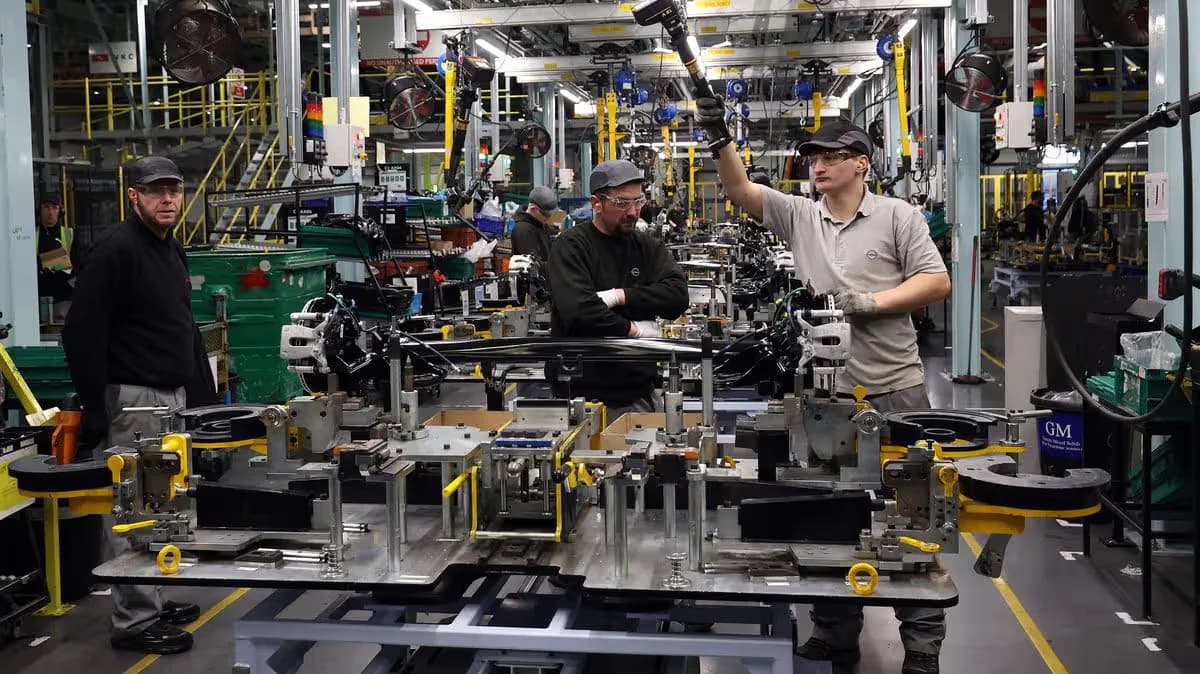 Električni automobili na vrhuncu popularnosti u Velikoj Britaniji, potaknuti ratom u Iranu i cijenama goriva