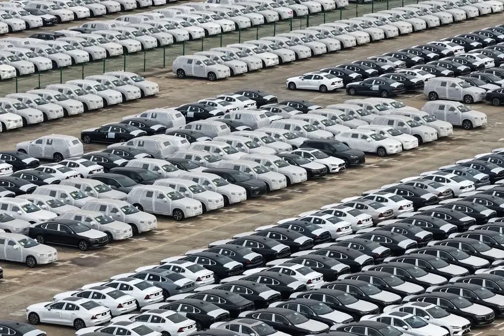 Velika kineska automobilska kriza: Ogroman dug i napuštena vozila signaliziraju promjene u industriji