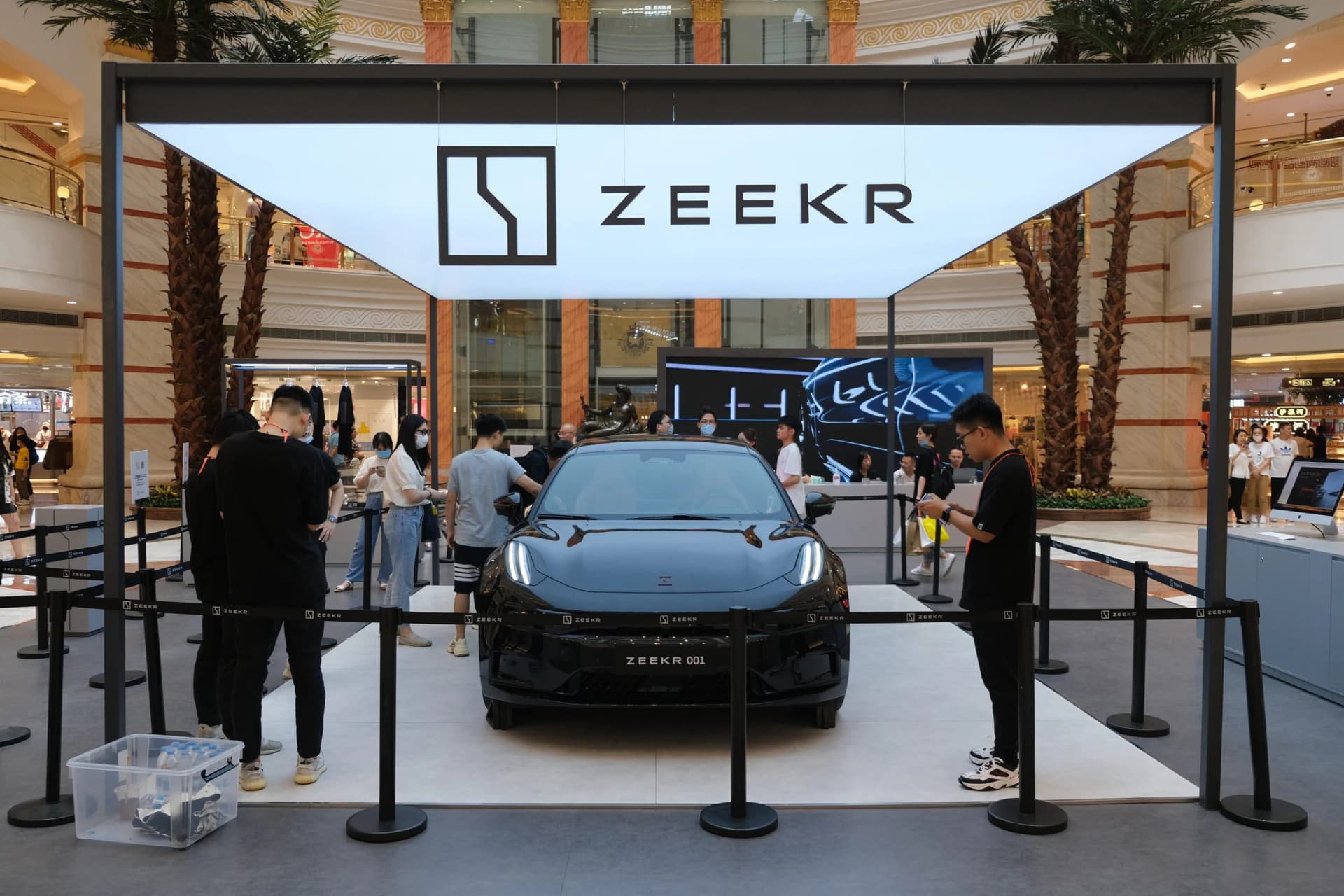 Zeekr slavi 800.000 isporučenih vozila ususret globalnom širenju