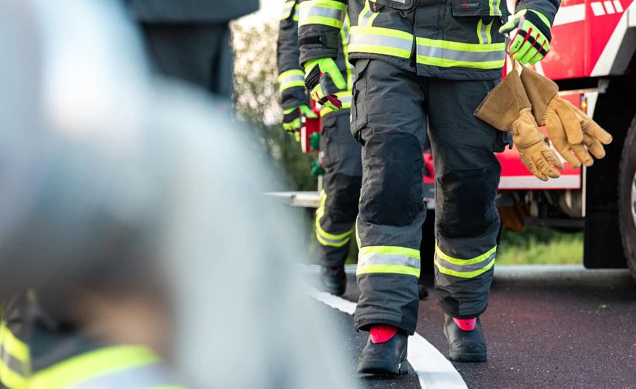 Višestruke intervencije splitskih i županijskih vatrogasaca: Od skidanja naušnice do gašenja požara automobila