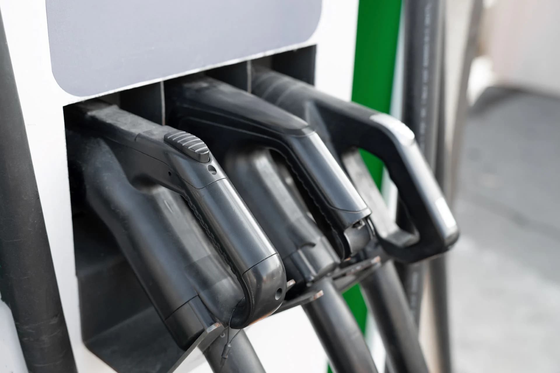 Električni automobili u Europi znatno povoljniji za vožnju od benzinskih