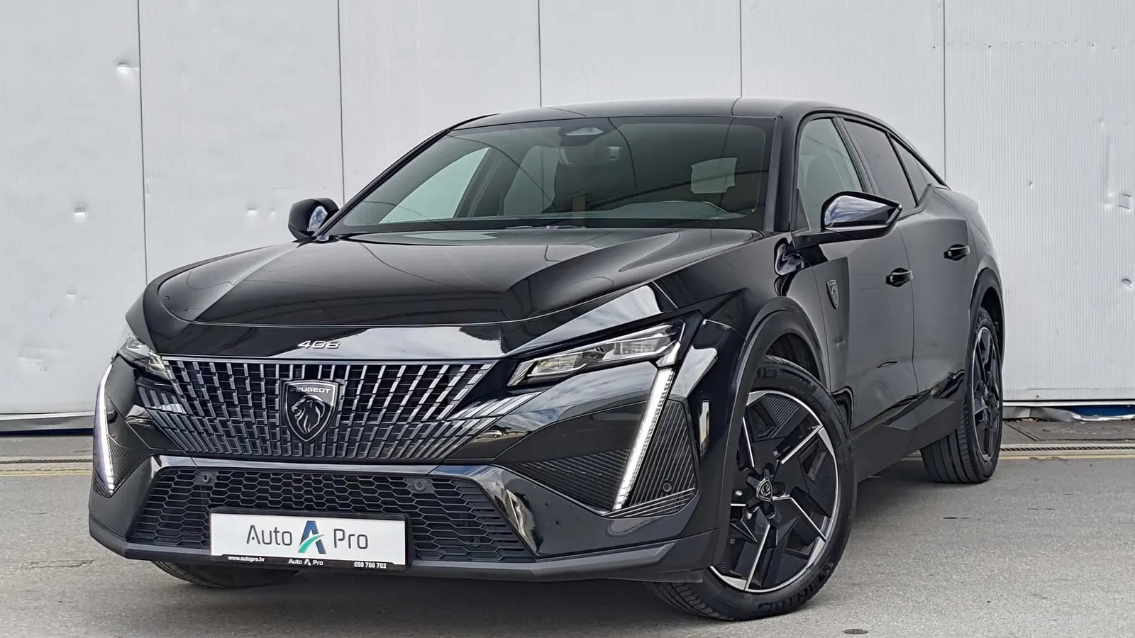 Peugeot 408